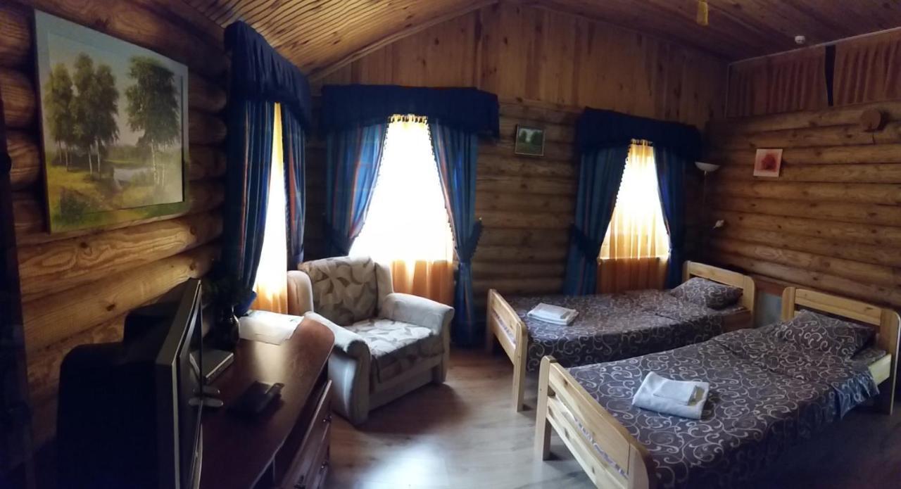 Zolotoy Bereg Hotel Чернигов Экстерьер фото