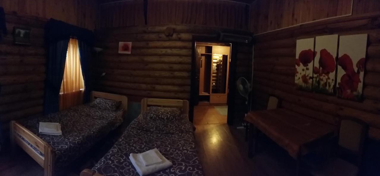 Zolotoy Bereg Hotel Чернигов Экстерьер фото