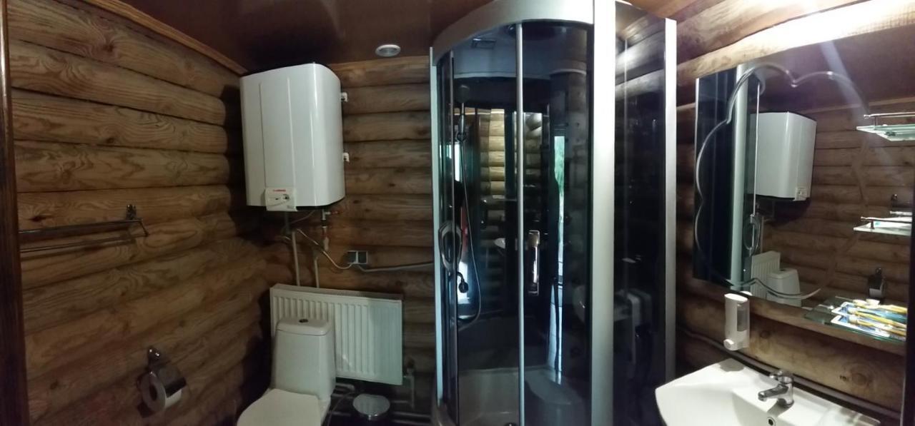 Zolotoy Bereg Hotel Чернигов Экстерьер фото