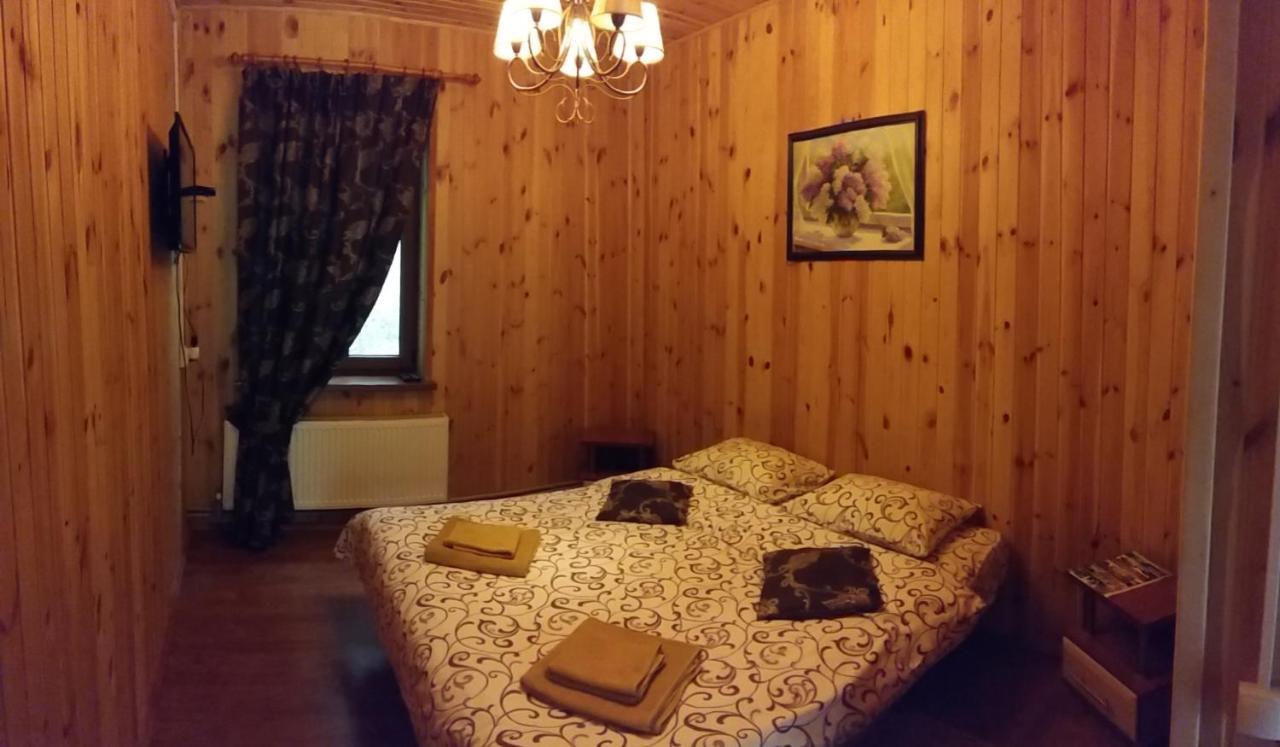 Zolotoy Bereg Hotel Чернигов Экстерьер фото
