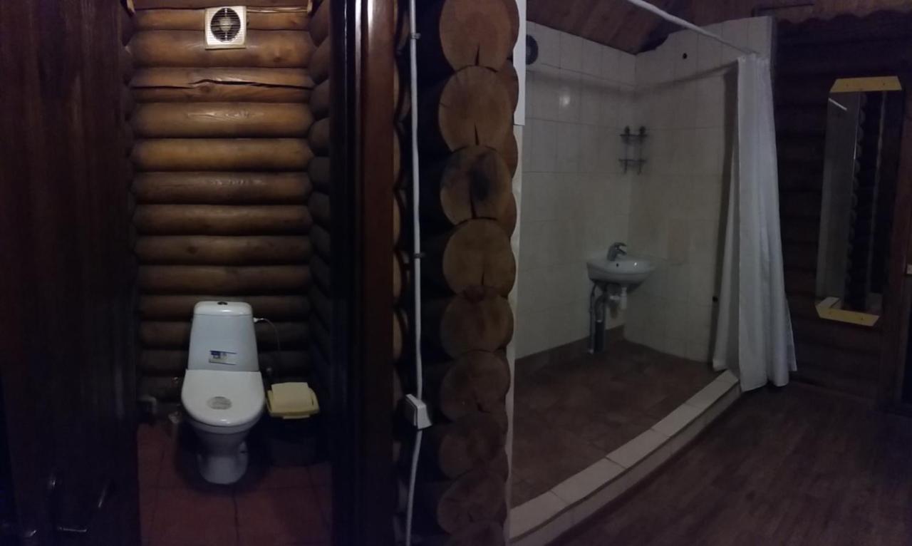 Zolotoy Bereg Hotel Чернигов Экстерьер фото