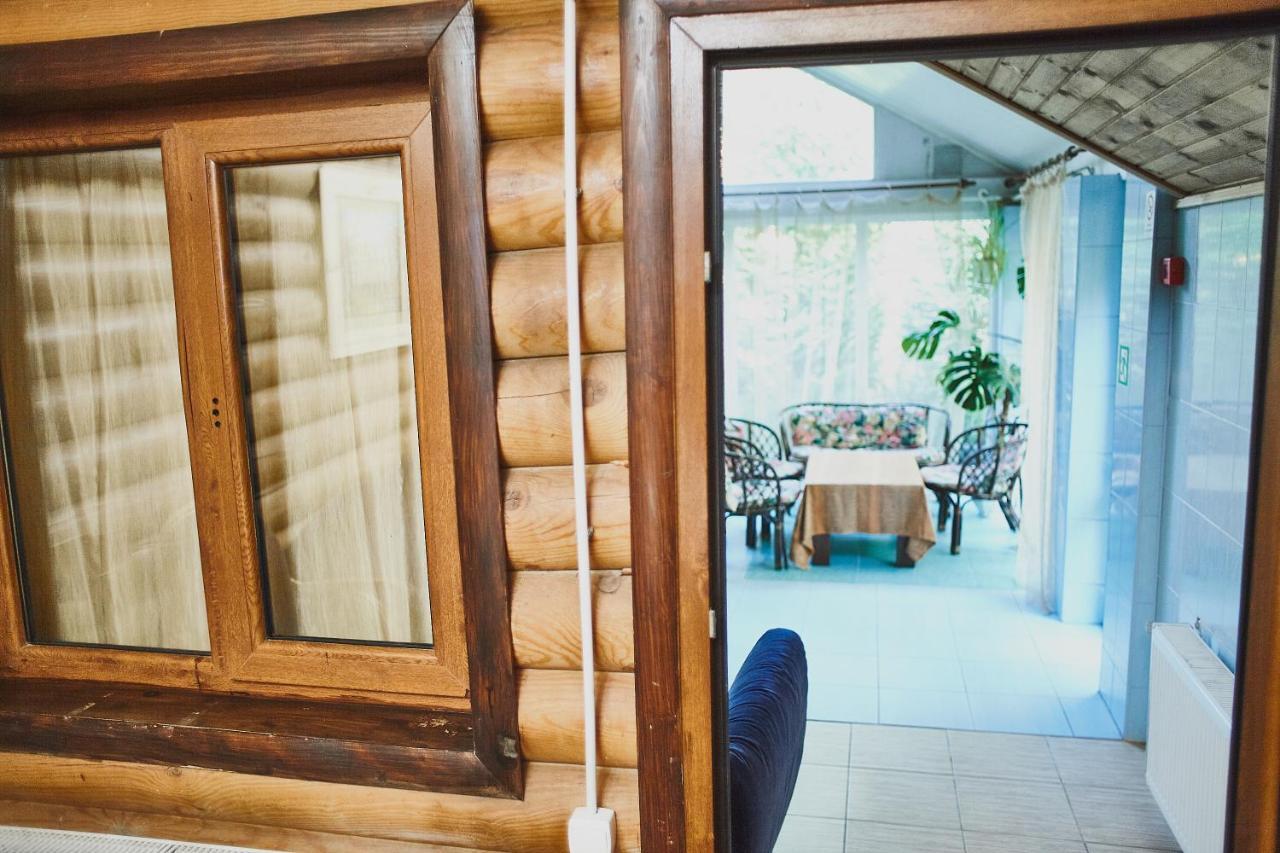 Zolotoy Bereg Hotel Чернигов Экстерьер фото