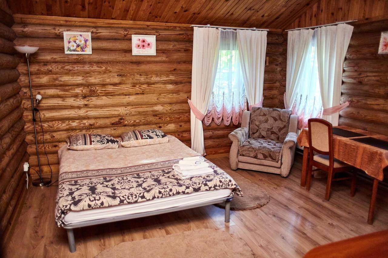 Zolotoy Bereg Hotel Чернигов Экстерьер фото